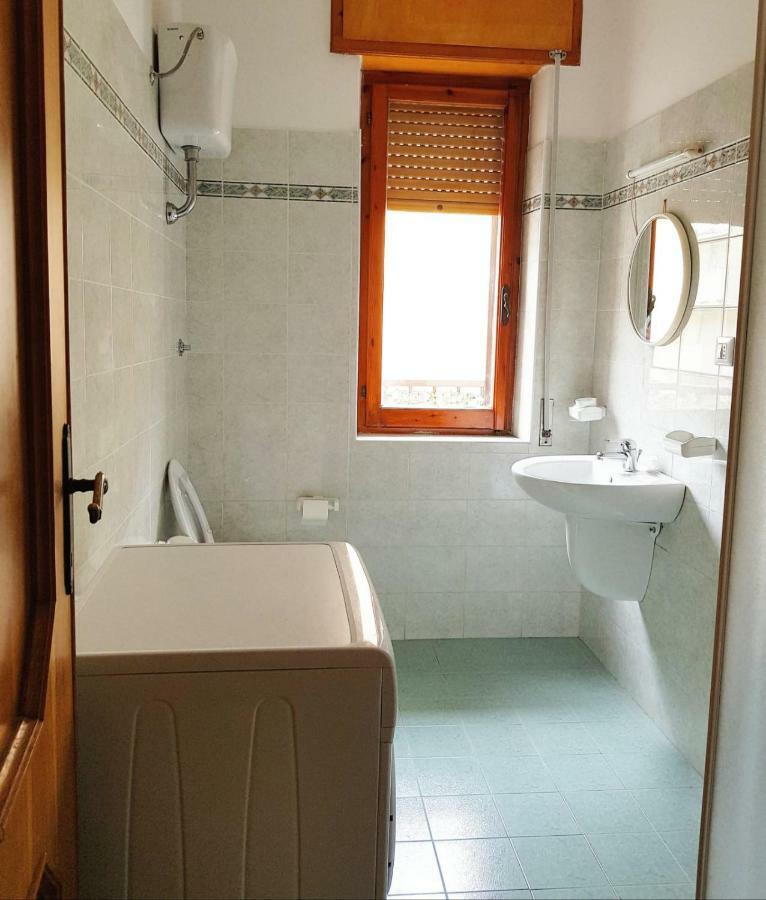 Family Apartment On The Beach Alghero Exteriör bild